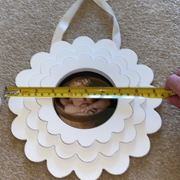 Hanging flower frames - Picture 5 of 7